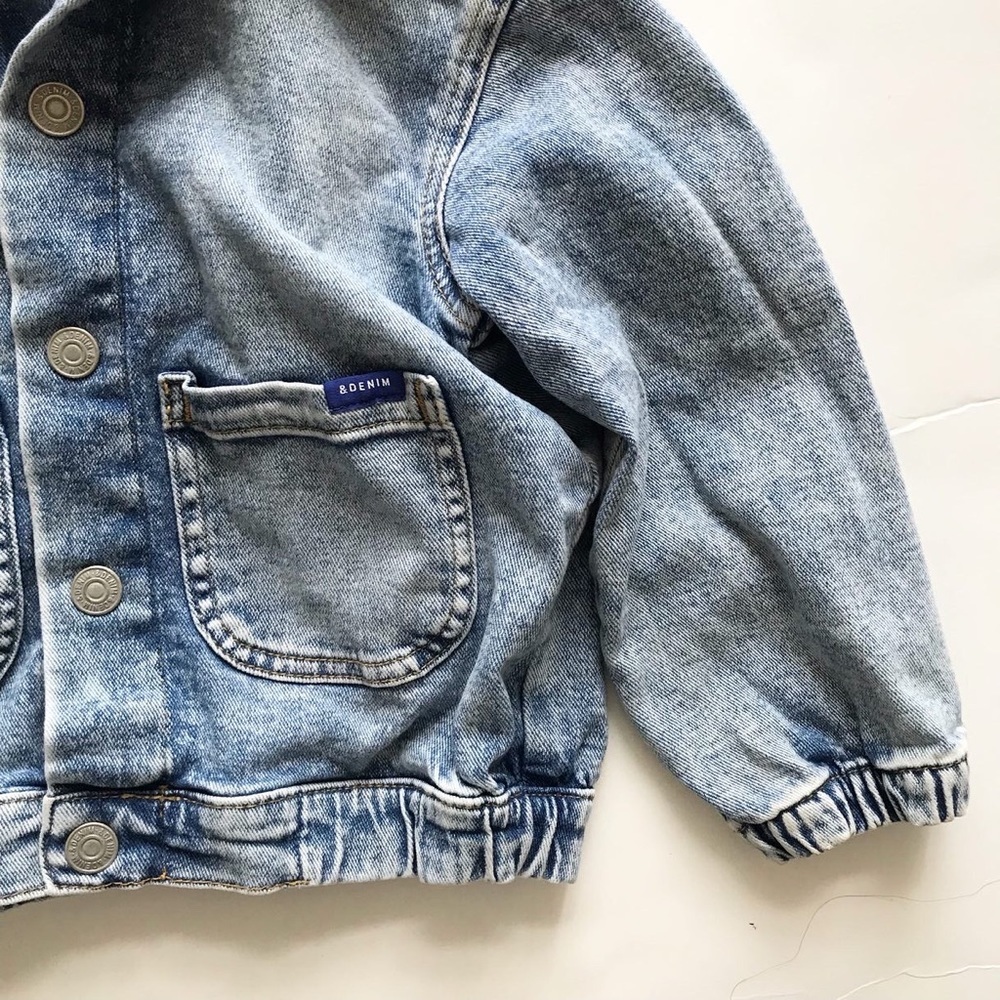 H&M hooded acid wash soft denim jacket VGUC (very light stain on shoulder) 5-6Y - Picture 5 of 11